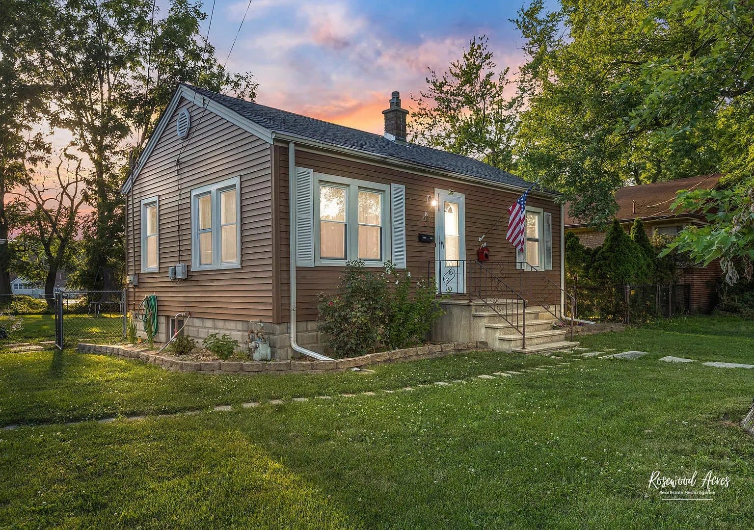 38 South Rebecca Street, Glenwood, IL