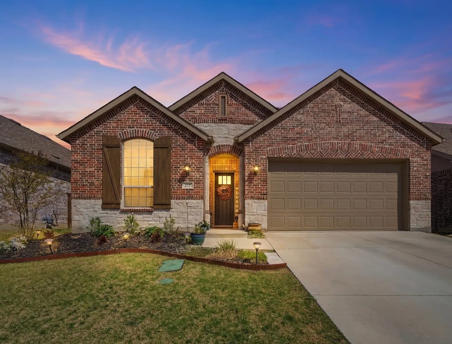 2127 Mossbrook Drive, Royse City, TX
